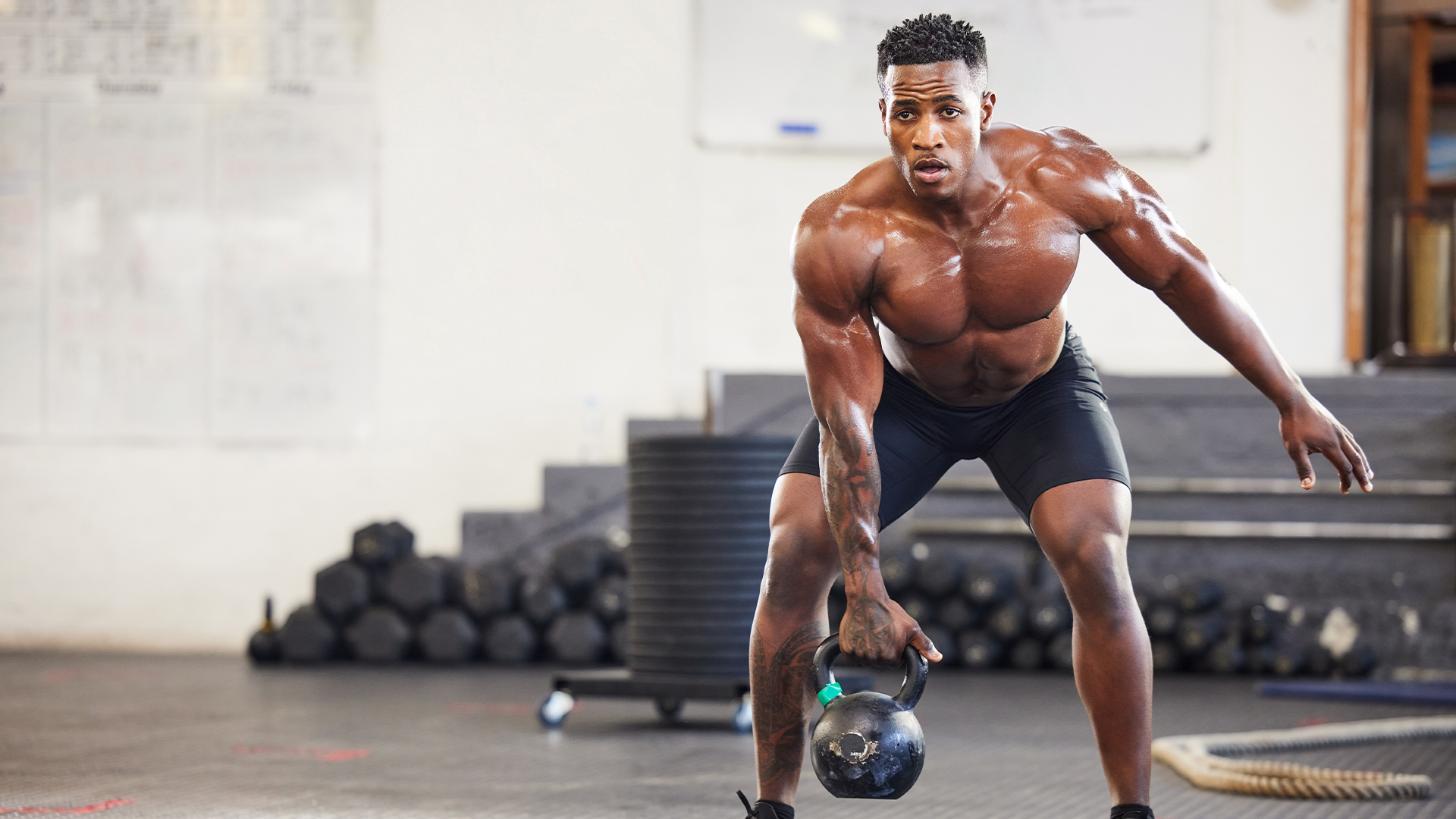 Man knows how to get energy before workout